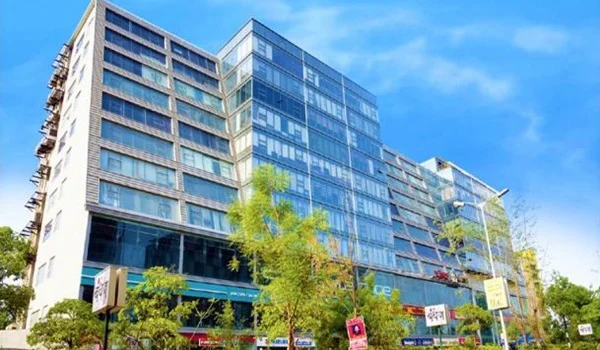 Venus Atlantis Corporate Park, Ahmedabad: Address, Companies, Connectivity & Nearby Business Areas (2026)